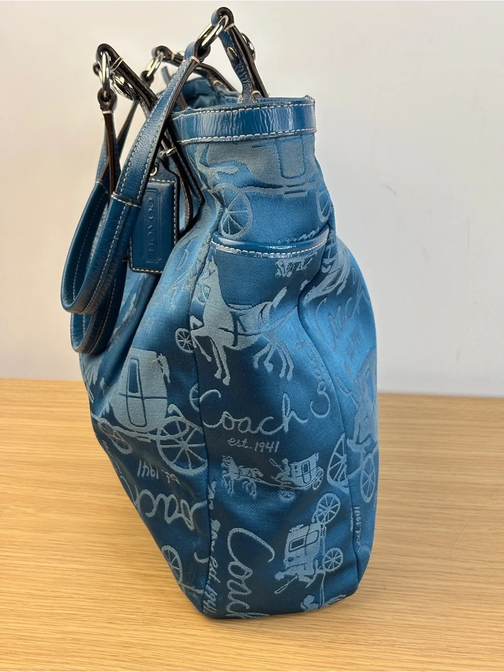 Y2K-era vintage Coach Gallery Horse & Carriage Tote Bag Teal Color